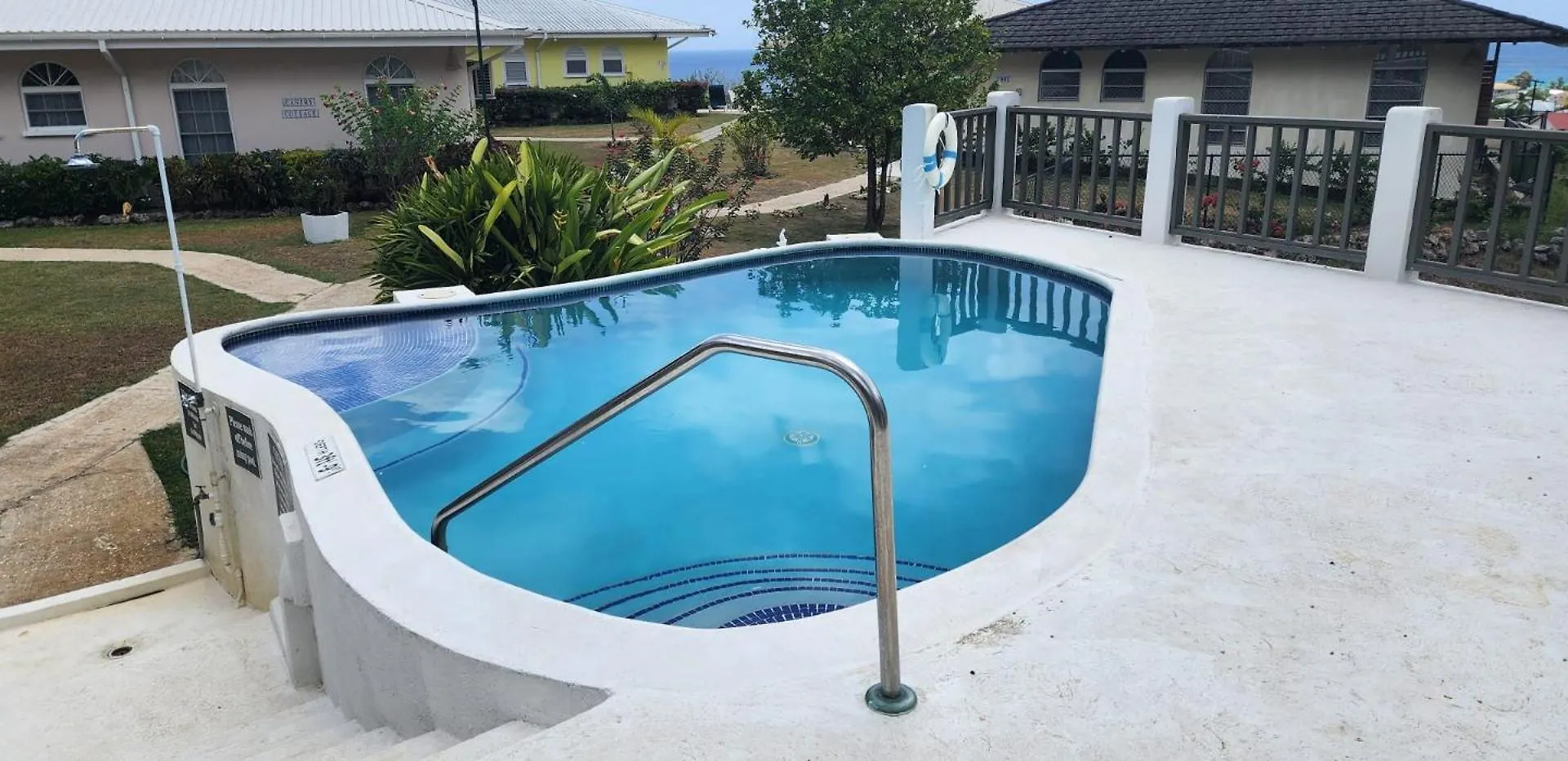 #3 Eastry Gardens - Cozy 1Br Studio W Ocean View Saint Peter
